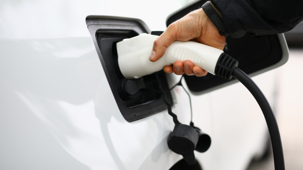 Estação de carregamento para carros elétricos com energia solar